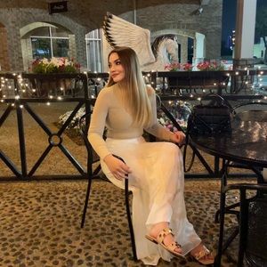 Meet your Posher, Isabella